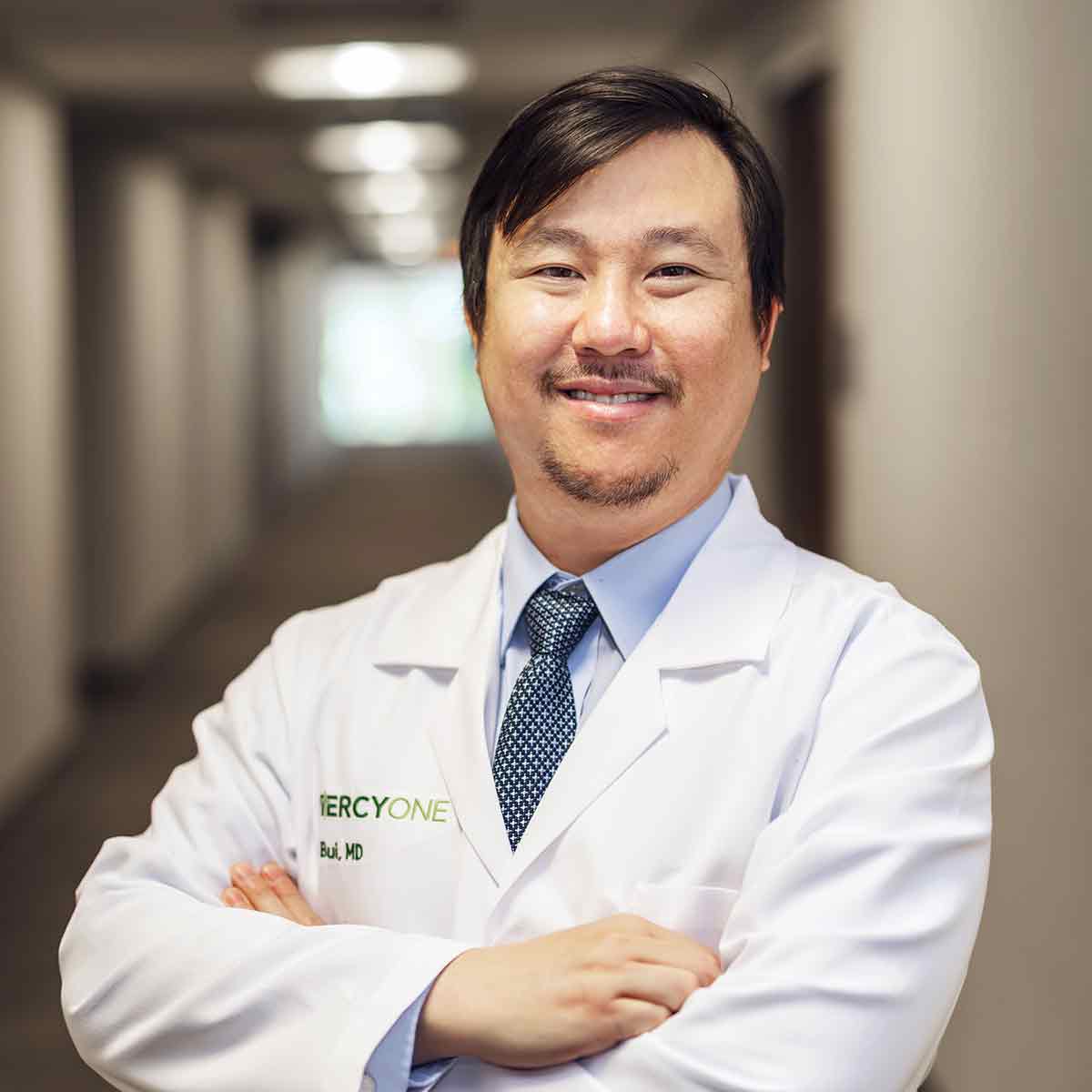 Dr. Jonathan Bui, MD - Waterloo, IA - Internal Medicine