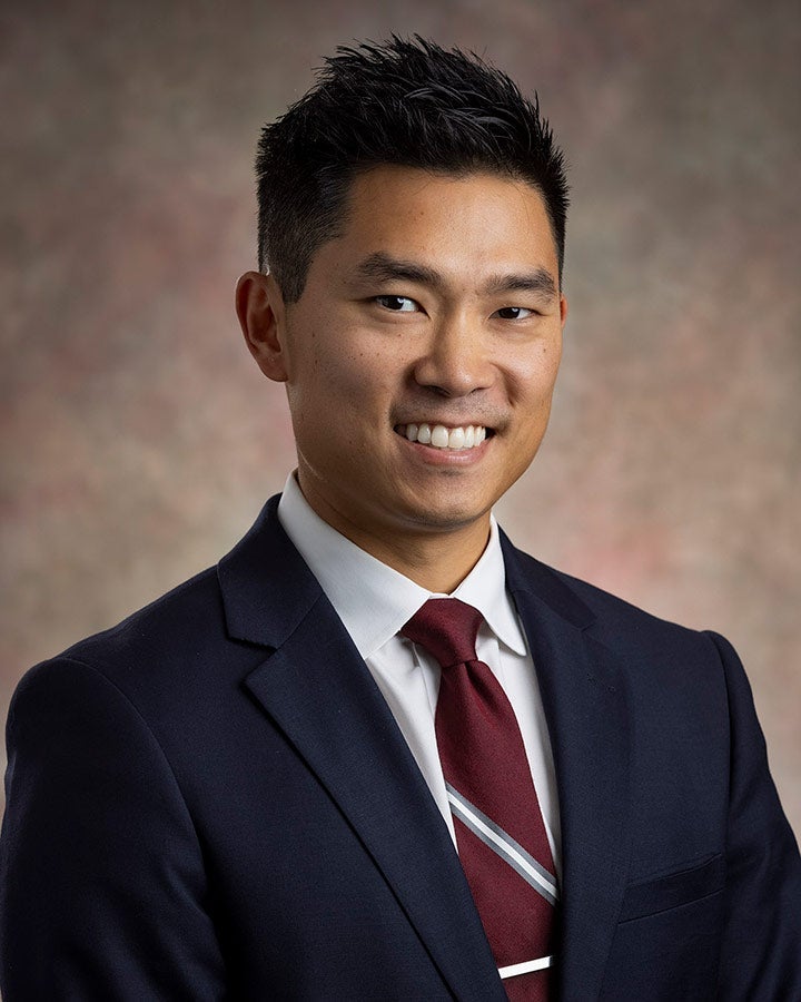 Dr. Nickolas T. Linkous, B.S., M.D. - Neenah, WI - Orthopedic Surgery, Sports Medicine, Arthroscopic Surgery, Shoulder